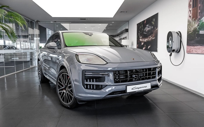 Porsche Cayenne cena 1091457 przebieg: 10, rok produkcji 2023 z Jedwabne małe 742